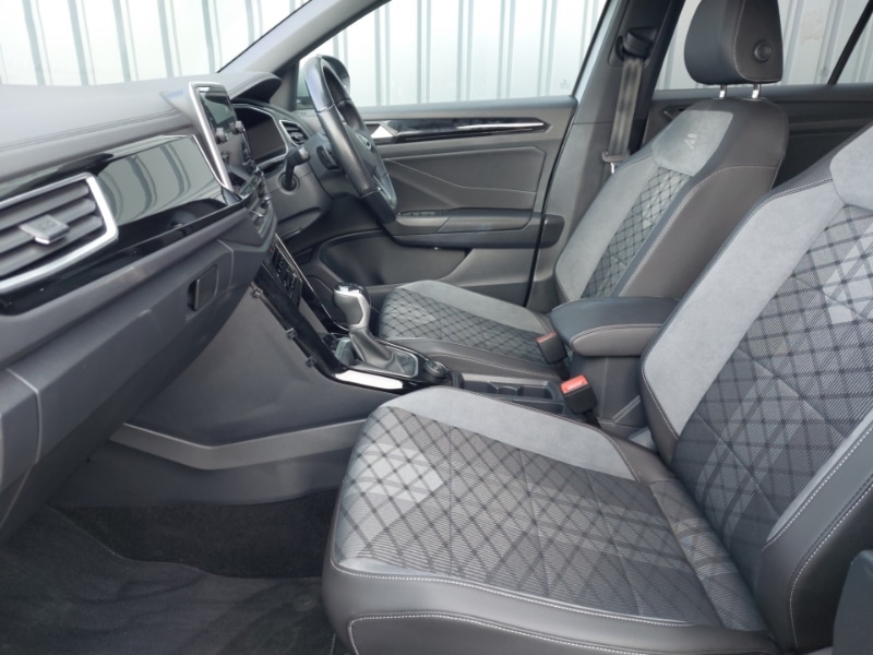 Used Volkswagen T-Roc 2023 for sale - 77913435: Photo 5