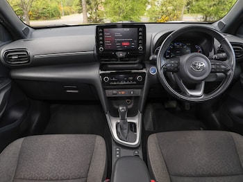 Used Toyota Yaris Cross 2022 for sale - 78635347: Photo