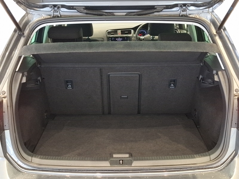 Used Volkswagen Golf 2020 for sale - 76591898: Photo 8