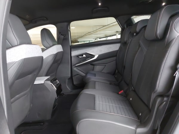 Used Peugeot 5008 2024 for sale - 76233231: Photo 6