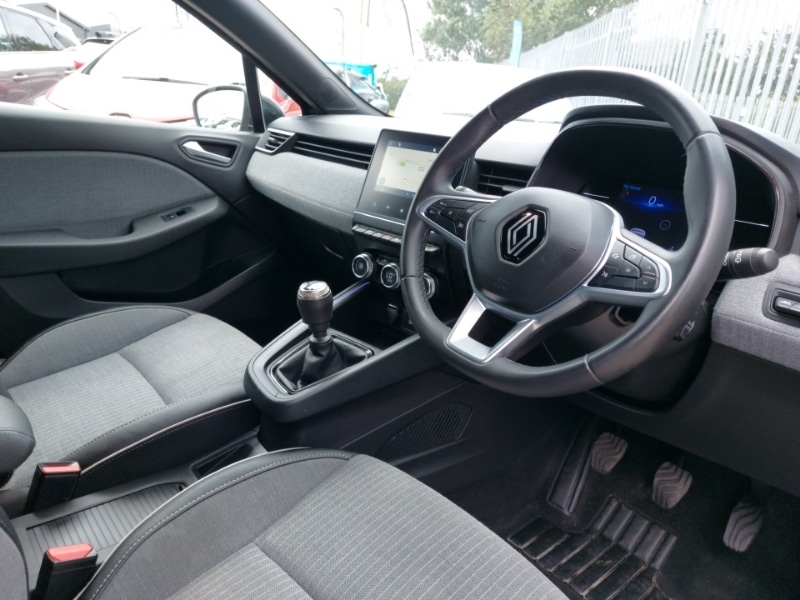 Used Renault Clio 2023 for sale - 76694950: Photo 11