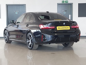 Used BMW 3 Series 2024 for sale - 77449430: Photo