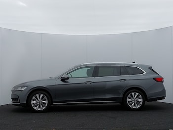 Used Skoda Superb 2025 for sale - 76947816: Photo