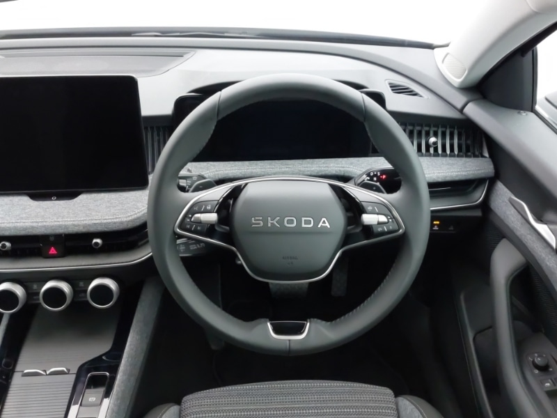 Used Skoda Superb 2025 for sale - 76947816: Photo 7