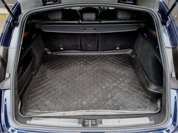 Used Mercedes-Benz EQC 2022 for sale - 76242195: Photo 8