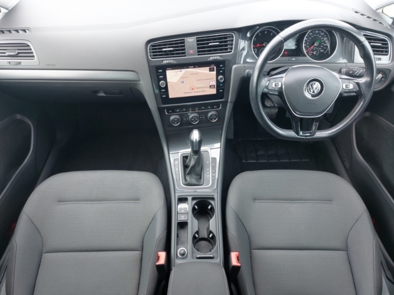 Used Volkswagen Golf 2020 for sale - 76688364: Photo 2