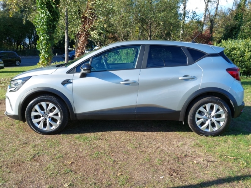 Used Renault Captur 2022 for sale - 76838816: Photo 4