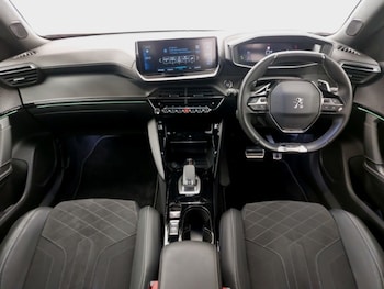 Used Peugeot 2008 2021 for sale - 77771980: Photo