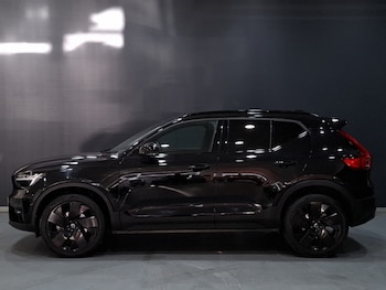 Used Volvo XC40 2025 for sale - 76885615: Photo