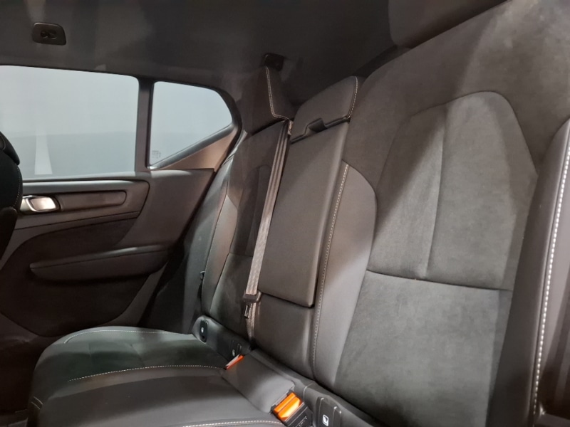 Used Volvo XC40 2025 for sale - 76885615: Photo 6