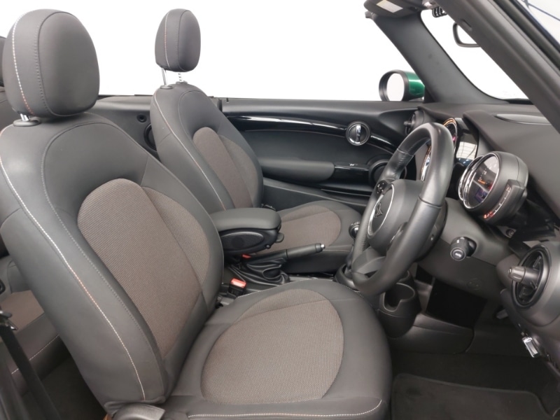 Used MINI Convertible 2022 for sale - 76407907: Photo 11