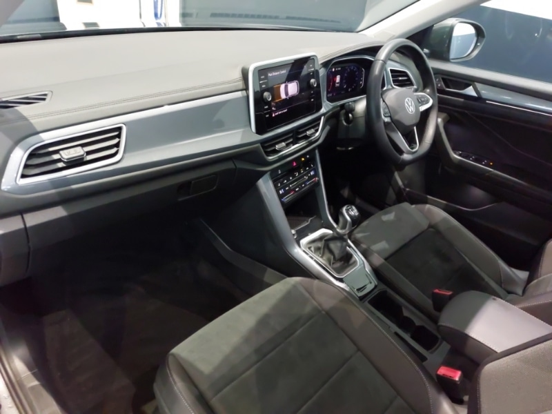 Used Volkswagen T-Roc 2023 for sale - 77611218: Photo 5