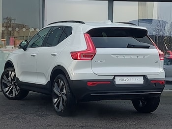 Used Volvo XC40 2025 for sale - 76920893: Photo