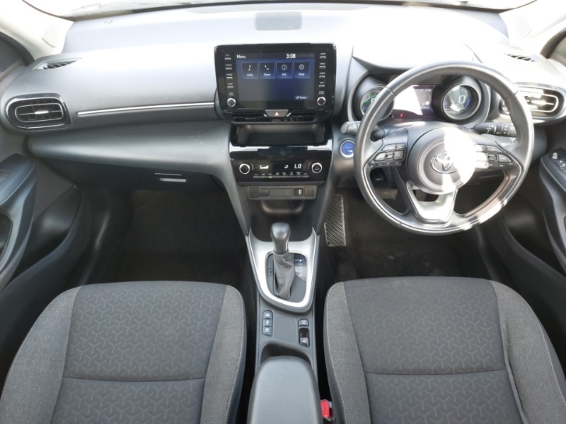 Used Toyota Yaris Cross 2022 for sale - 76419136: Photo 2