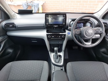 Used Toyota Yaris Cross 2022 for sale - 75656630: Photo