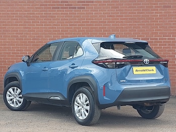 Used Toyota Yaris Cross 2022 for sale - 75656630: Photo