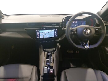 Used Alfa Romeo Junior 2025 for sale - 78253806: Photo