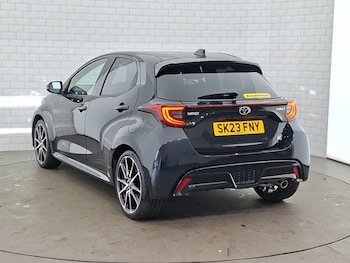 Used Toyota Yaris 2023 for sale - 79572934: Photo