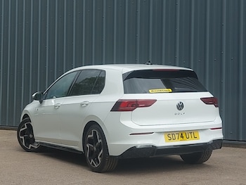 Used Volkswagen Golf 2024 for sale - 78498340: Photo