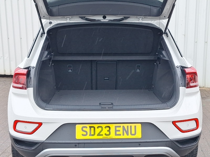 Used Volkswagen T-Roc 2023 for sale - 77522889: Photo 8