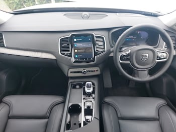 Used Volvo XC90 2024 for sale - 76269511: Photo 2