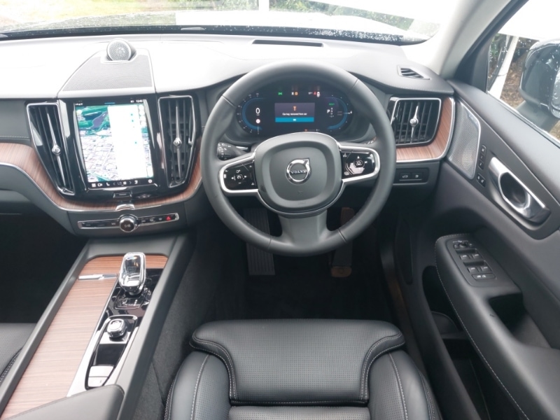 Used Volvo XC60 2024 for sale - 76066252: Photo 7