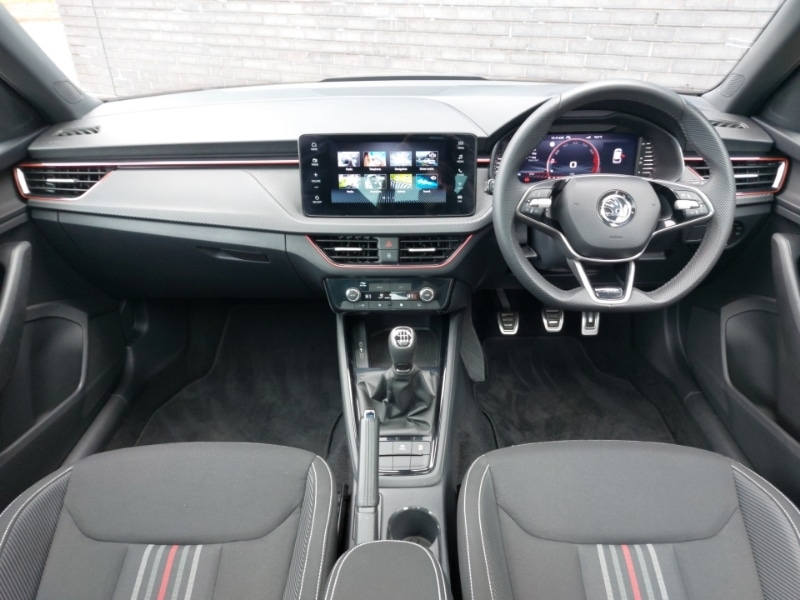 Used Skoda Kamiq 2024 for sale - 77955045: Photo 2