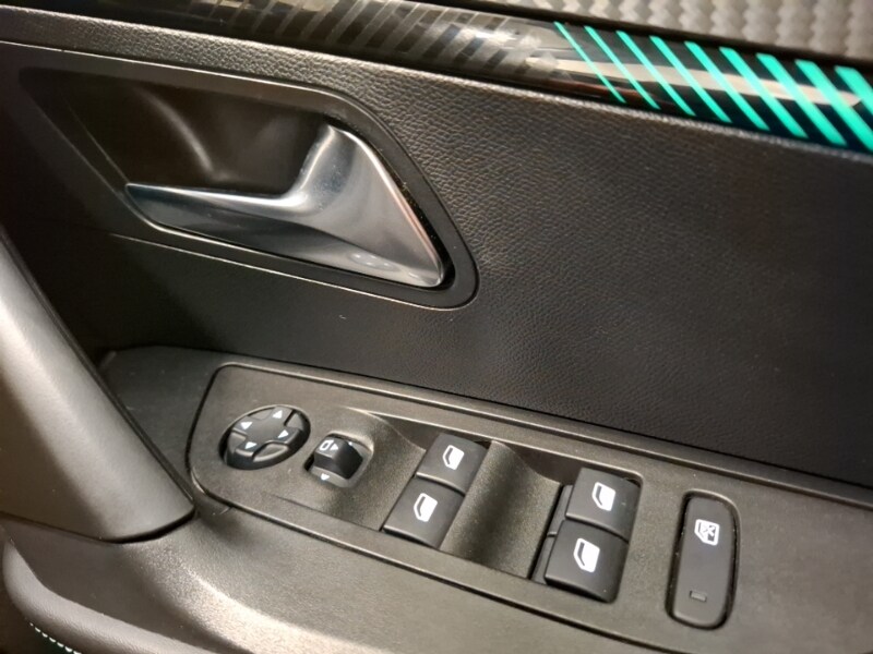 Used Peugeot 2008 2021 for sale - 77325445: Photo 12