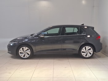 Used Volkswagen Golf 2023 for sale - 78467145: Photo