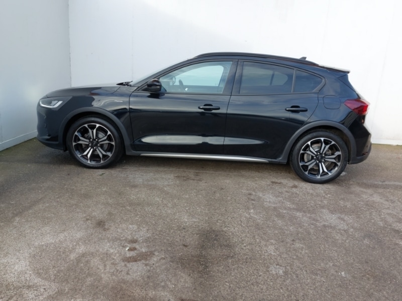 Used Ford Focus 2022 for sale - 76970977: Photo 4