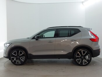 Used Volvo XC40 2025 for sale - 78572134: Photo