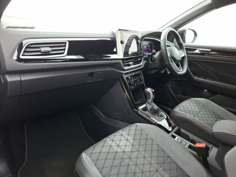 Used Volkswagen T-Roc 2025 for sale - 76983637: Photo 5