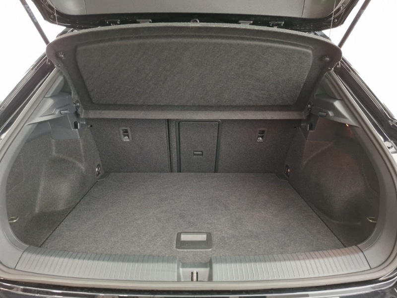 Used Volkswagen T-Roc 2025 for sale - 76983637: Photo 8