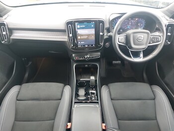 Used Volvo XC40 2023 for sale - 77786748: Photo