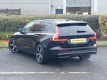 Used Volvo V60 2025 for sale - 76479199: Photo