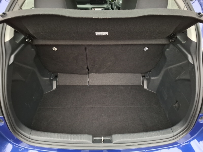 Used Mazda Mazda2 HYBRID 2024 for sale - 76471954: Photo 8