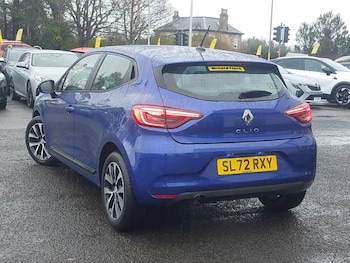 Used Renault Clio 2022 for sale - 77732118: Photo