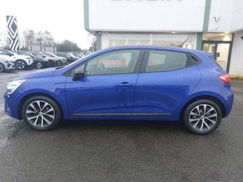 Used Renault Clio 2022 for sale - 77732118: Photo