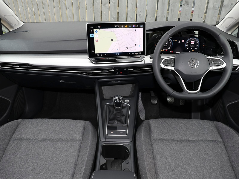 Used Volkswagen Golf 2025 for sale - 76947840: Photo 2