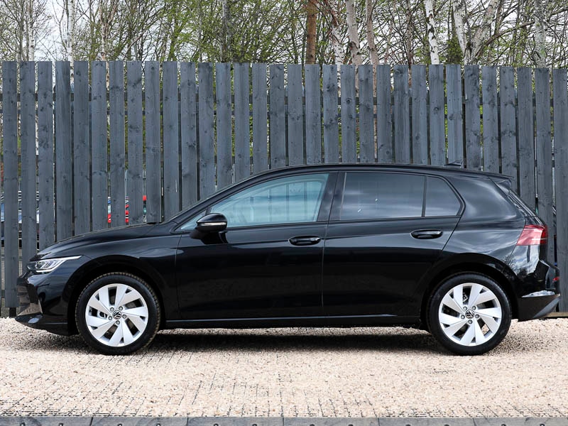 Used Volkswagen Golf 2025 for sale - 76947840: Photo 4