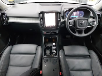 Used Volvo XC40 2024 for sale - 76347707: Photo