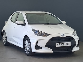 Used Toyota Yaris 2023 for sale - 79617945: Photo