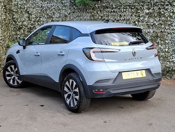 Used Renault Captur 2026 for sale - 79516804: Photo