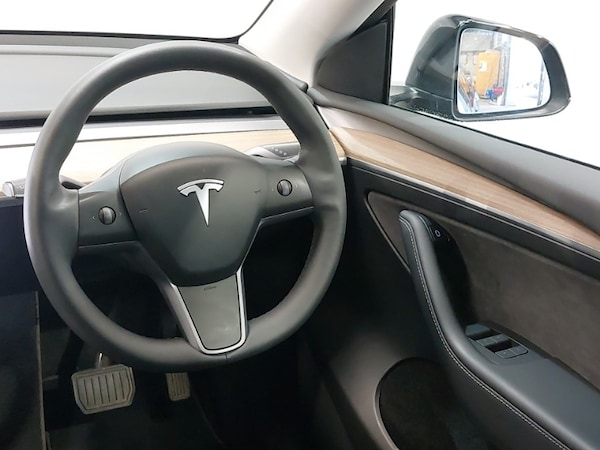 Used Tesla Model Y 2022 for sale - 76225680: Photo 11