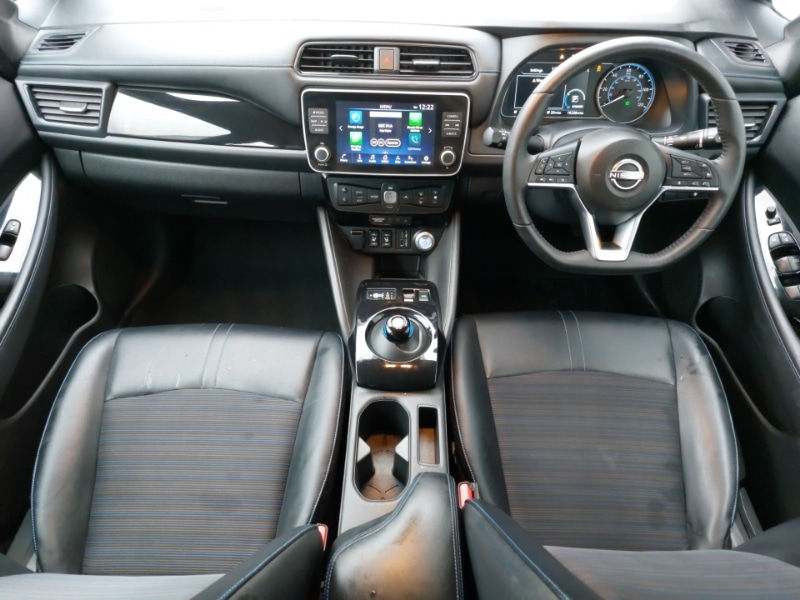 Used Nissan Leaf 2023 for sale - 77142170: Photo 2