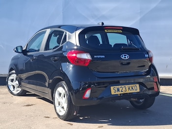 Used Hyundai i10 2023 for sale - 78616916: Photo