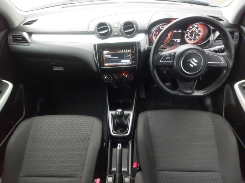 Used Suzuki Swift 2020 for sale - 77365698: Photo 2