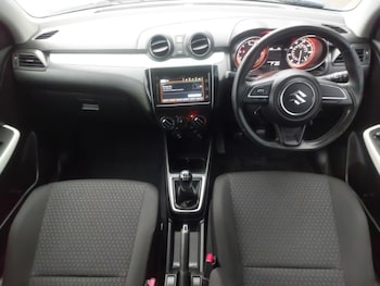 Used Suzuki Swift 2020 for sale - 77365698: Photo