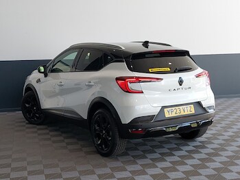 Used Renault Captur 2023 for sale - 78361381: Photo