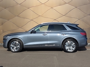 Used Genesis GV70 2025 for sale - 78683611: Photo